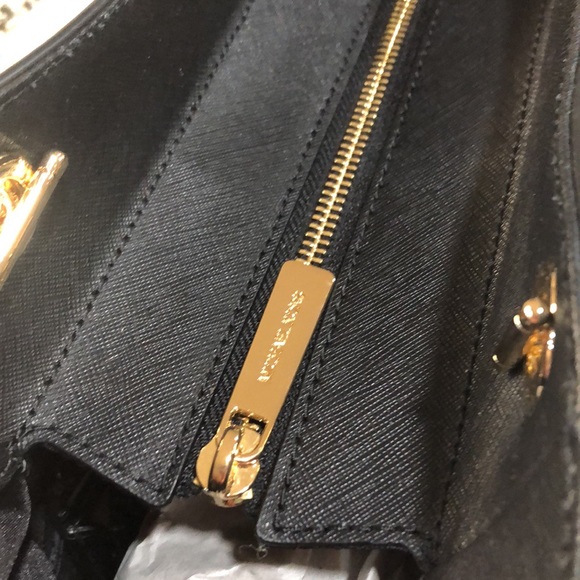 NWT Michael kors  Jet Set Travel Purse 👜beautiful 💖😍 - Picture 5 of 10